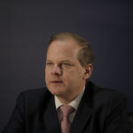 Έγκλημα στα Τέμπη: Στην Επιτροπή Θεσμών και Διαφάνειας σήμερα ο Κώστας Αχ. Καραμανλής