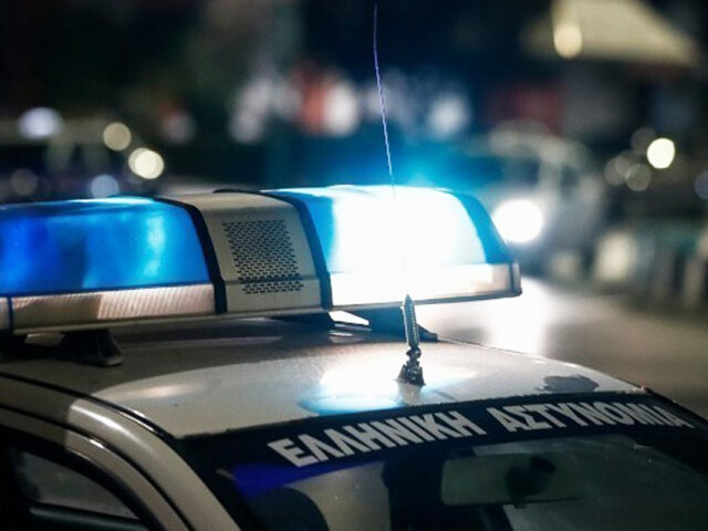 Ισχυρή έκρηξη σε παντοπωλείο στη Νέα Ερυθραία