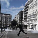 Πείτε μας, έχετε βιώσει αστυνομική βία, μετά το δυστύχημα στα Τέμπη;