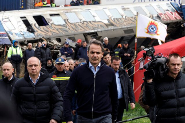 Σύγκρουση τρένων στα Τέμπη: Έκτακτη δήλωση Μητσοτάκη το απόγευμα