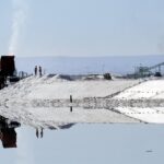 Χιλή: Την κρατικοποίηση της βιομηχανίας λιθίου αναγγέλλει ο πρόεδρος Γκαμπριέλ Μπόριτς