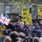 Οι αντίπαλοι της μοναρχίας σχεδιάζουν τη μεγαλύτερη κινητοποίησή τους την ημέρα της στέψης του βασιλιά Καρόλου