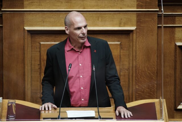 Eξώδικο Βαρουφάκη στην «Απογευματινή» για δημοσίευμα που έκανε λόγο για συνάντησή του με τον Αλέξη Τσίπρα