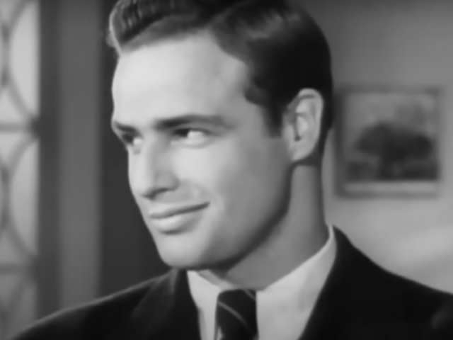 Στις 3 Απριλίου του 1924 γεννιέται ο Αμερικανός ηθοποιός Μάρλον Μπράντο