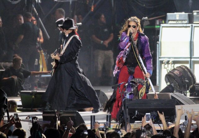 Οι Aerosmith για πρώτη φορά στην κορυφή των βρετανικών charts