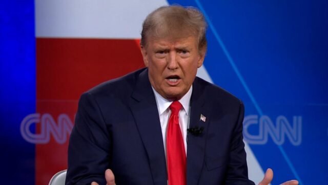 ΗΠΑ: Το Τέξας προσφέρει μεγάλη έκταση στην κυβέρνηση Τραμπ για να κατασκευάσει κέντρο απέλασης μεταναστών