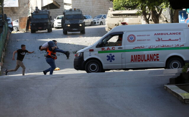 Τρεις Παλαιστίνιοι νεκροί σε επιδρομή του ισραηλινού στρατού στη Ναμπλούς