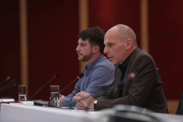 Διακαναλική συνέντευξη ΜέΡΑ25: O ΣΥΡΙΖΑ δεν θα έχει από εμάς τις ψήφους που του λείπουν για να κυβερνήσει με την ανοχή της ολιγαρχίας