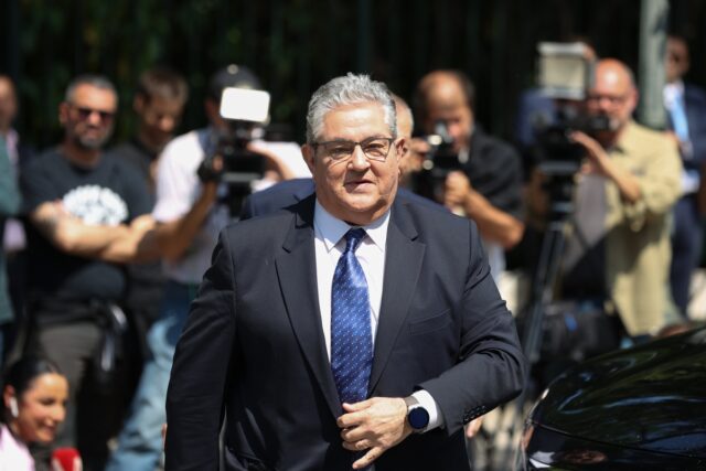 Δημήτρης Κουτσούμπας: Υποβλήθηκε σε χειρουργική επέμβαση στη σπονδυλική στήλη