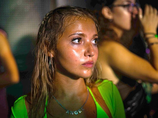 How To Have Sex: Για την Μία Μακένα-Μπρους, ήρθε η στιγμή να αρχίσουν σοβαρές συζητήσεις για τη συναίνεση