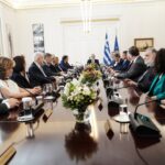 Σαρμάς στο υπουργικό συμβούλιο: Πρέπει να είμαστε ουδέτεροι, αμερόληπτοι και αντικειμενικοί