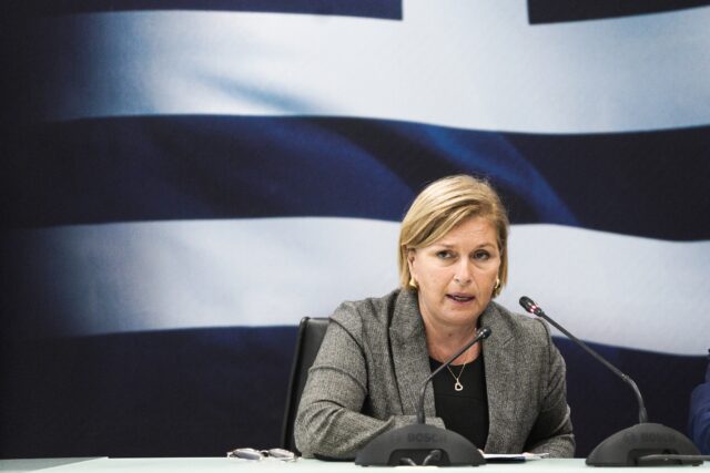 «Το κύκνειο ρουσφέτι της Γκάγκα»: Προκαλεί η νέα απόφαση της αναπληρώτριας υπουργού Υγείας για τον διορισμό συντονιστών διευθυντών