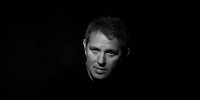 Ο Παύλος Παυλίδης και οι Hotel Alaska ζωντανά στην Τεχνόπολη Δήμου Αθηναίων