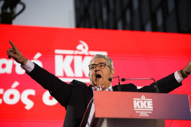 Δ. Κουτσούμπας: «Την προηγούμενη Κυριακή κάναμε ένα βήμα, τώρα πάμε για τα επόμενα!»