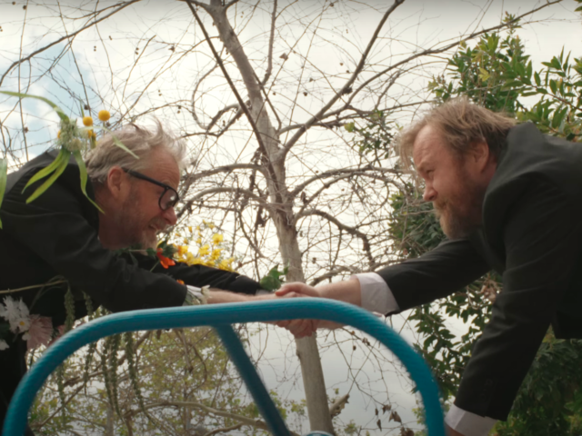 The National: Οι “sad dads” κάνουν στην άκρη τα τοξικά σχόλια εδώ και 24 χρόνια