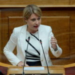 Χριστίνα Αλεξοπούλου: Υπέρ της θεωρίας του «αγέννητου παιδιού» η νέα υφυπουργός Υποδομών