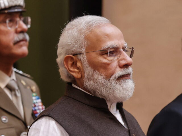 Ινδία: Ανακλήθηκε η επιβολή εφαρμογής κυβερνοασφάλειας στα κινητά τηλέφωνα