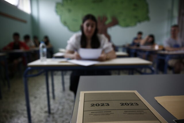 Πανελλαδικές 2023: Συνέχεια με Μαθηματικά για τους υποψηφίους των ΕΠΑΛ