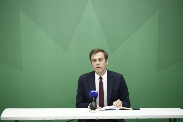 «Δικηγόρος των funds ο Μάντζος» σύμφωνα με δημοσίευμα – Τι απαντά ο ίδιος