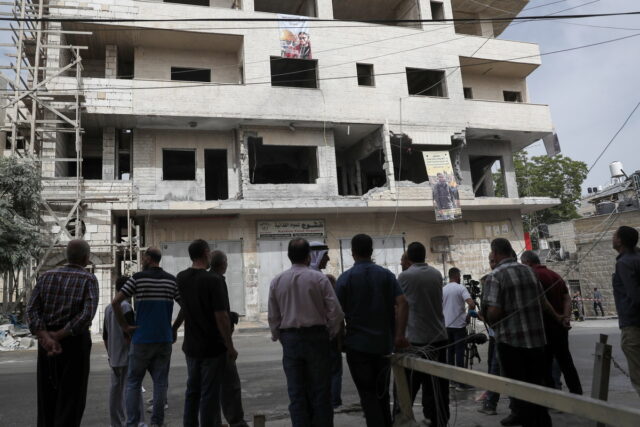 Επιδρομή του ισραηλινού στρατού στη Ραμάλα, με σκοπό να κατεδαφίσει το σπίτι Παλαιστίνιου