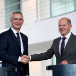 Ο Στόλτενμπεργκ λέει ότι η Ουκρανία δεν θα πάρει πρόσκληση ένταξης στο ΝΑΤΟ στη σύνοδο κορυφής στο Βίλνιους