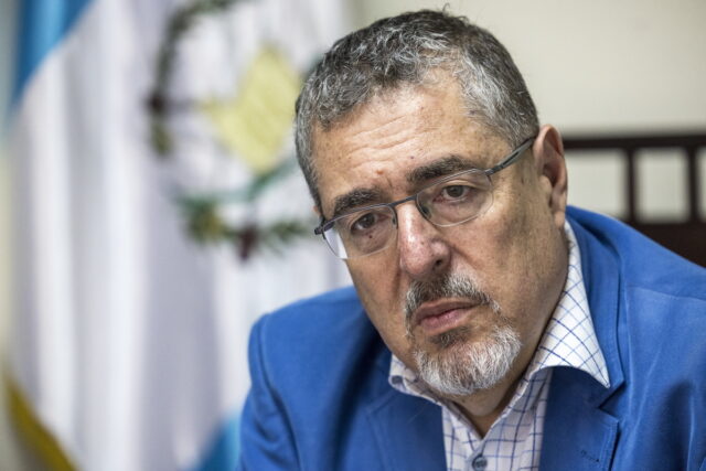 Υποψήφιος για την προεδρία της Γουατεμάλας υπόσχεται πως θα επιδιώξει σχέσεις με την Κίνα