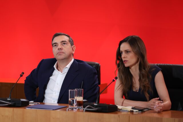 ΣΥΡΙΖΑ: To πρώτο σχόλιο της Έφης Αχτσιόγλου για την παραίτηση του Αλέξη Τσίπρα