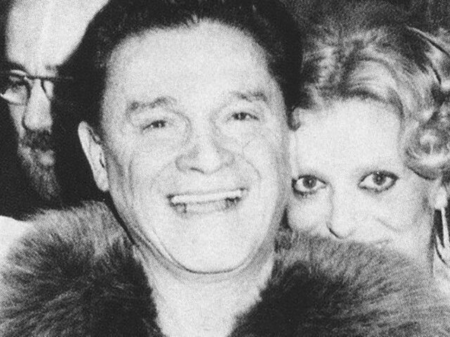 Στις 8 Ιουνίου του 1987 πεθαίνει ο Αλέξανδρος Ιόλας