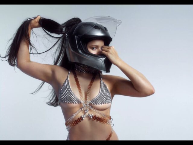 Ένας χρήσιμος οδηγός επιβίωσης για να μην ποδοπατηθούμε στο Release Athens X SNF Nostos