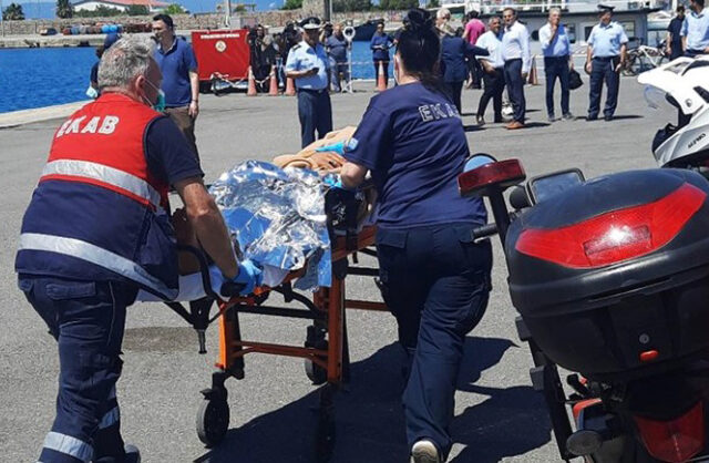 Τατιάνα Στεφανίδου: “Έχουμε που έχουμε λίγα ασθενοφόρα, απασχολούνται στο ναυάγιο στην Πύλο”