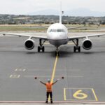 Παράνομη η στάση εργασίας των ελεγκτών εναέριας κυκλοφορίας – Κανονικά οι πτήσεις την Τρίτη