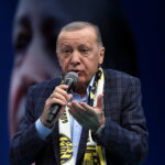 Ο Ερντογάν ζητά να ξαναρχίσουν τις διαπραγματεύσεις ένταξης της Τουρκίας στην ΕΕ για το «ναι» στη Σουηδία