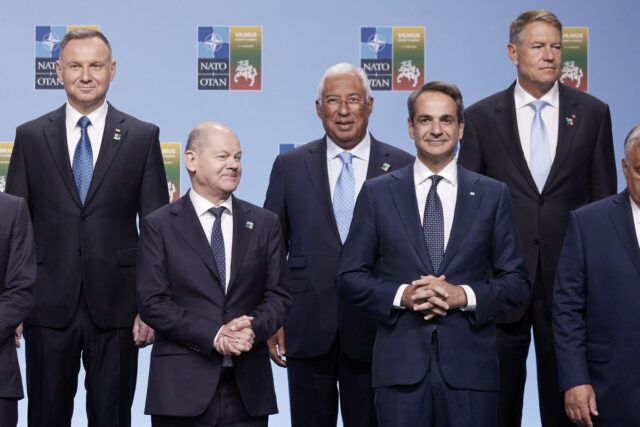 Σύνοδος ΝΑΤΟ: Σήμερα η συνάντηση Μητσοτάκη με Ερντογάν