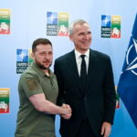 ΝΑΤΟ: Ο Ζελένσκι περιμένει «καλά νέα» από τη συνάντησή του με τον Σολτς