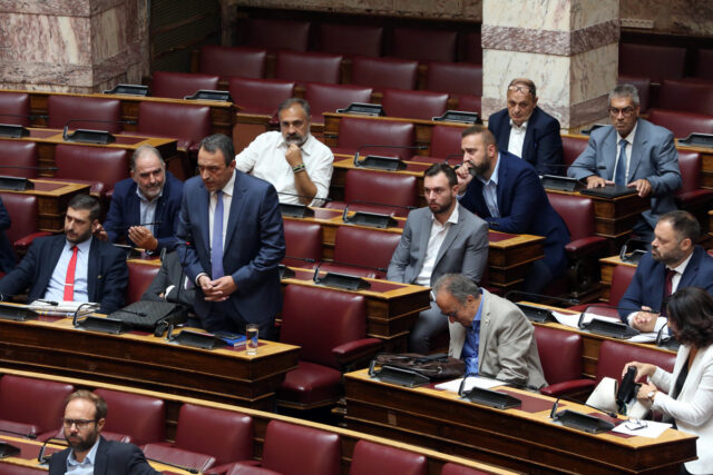 Βουλή: Τι αλλάζει μετά την απόφαση του Εκλογοδικείου για τους «Σπαρτιάτες»