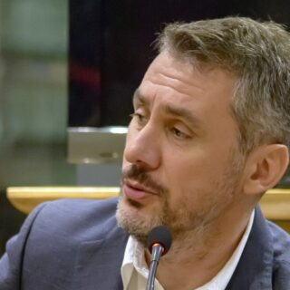 Ο Δημήτρης Στεφανάκης και η παράξενη γοητεία του «Μινώταυρου»