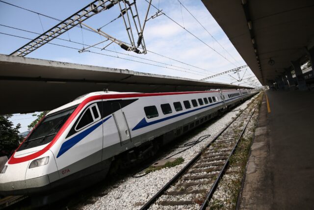 Αποφεύχθηκε σύγκρουση τρένων στους Αγίους Αναργύρους