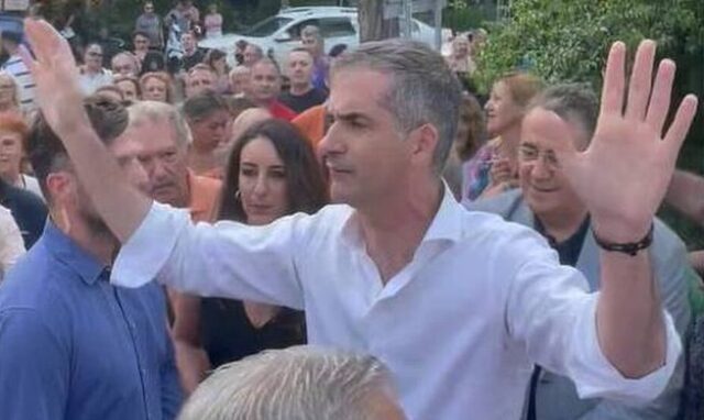 Έντονες αποδοκιμασίες κατά του Κώστα Μπακογιάννη στο πάρκο Δρακόπουλου [ΒΙΝΤΕΟ]