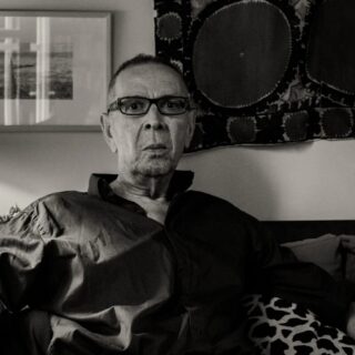 Ο Νίκος Α. Παναγιωτόπουλος (1945-2023), ήταν μία ποιητική ιδιοφυία που με το «Σύσσημον ή Τα κεφάλαια» μας κληροδότησε ένα σύγχρονο κλασικό έργο