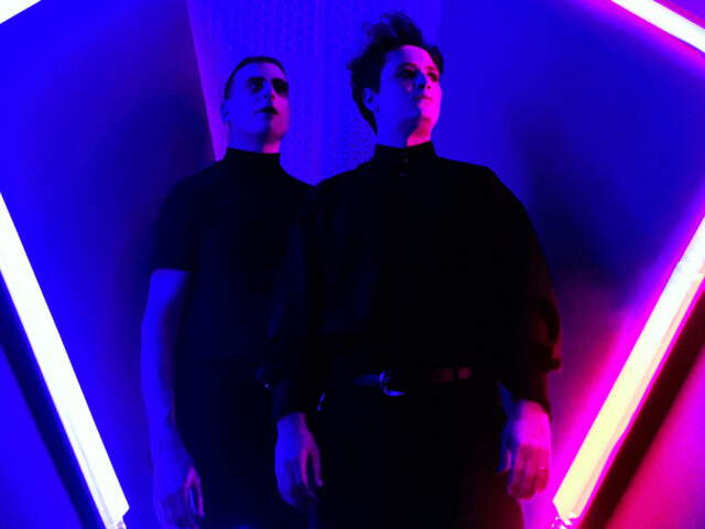 She Past Away: Το ελληνικό κοινό αισθάνεται τη μουσική μας πιο βαθιά