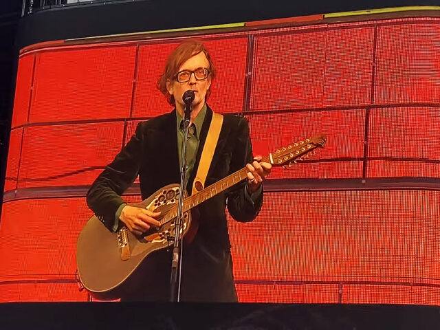 Οι Pulp επέστρεψαν στο Finsbury Park του Λονδίνου 25 χρόνια μετά και ήμασταν εκεί