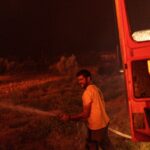 Σε εξέλιξη η φωτιά στη Μακρακώμη, κατευθύνεται προς δυο χωριά