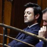 Ιταλία: Ο σύντροφος της Μελόνι κατηγορείται για victim blaming, μετά από δηλώσεις του για τον βιασμό