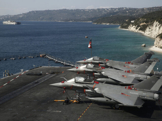 Προσαγωγή υπόπτου για κατασκοπεία στη Σούδα