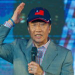 Ο δισεκατομμυριούχος ιδρυτής της Foxconn θέτει υποψηφιότητα στις προεδρικές εκλογές της Ταϊβάν