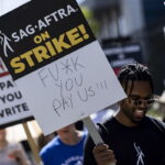 Τζορτζ Κλούνεϊ, Τζούλια Ρόμπερτς, Μέριλ Στριπ στηρίζουν με εκατομμύρια την απεργία των συναδέλφων τους