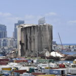 Τρία χρόνια μετά την έκρηξη στην Βηρυτό, η δικαιοσύνη παρεμποδίζεται και η αλήθεια αποσιωπάται