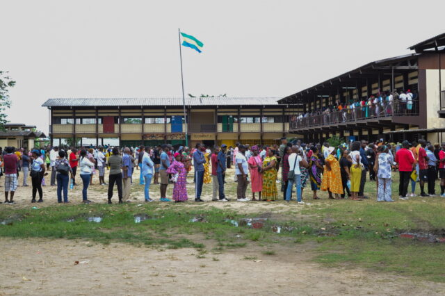 Η κατάσταση στην Γκαμπόν θα συζητηθεί στη σύνοδο των υπ. Αμυνας της ΕΕ