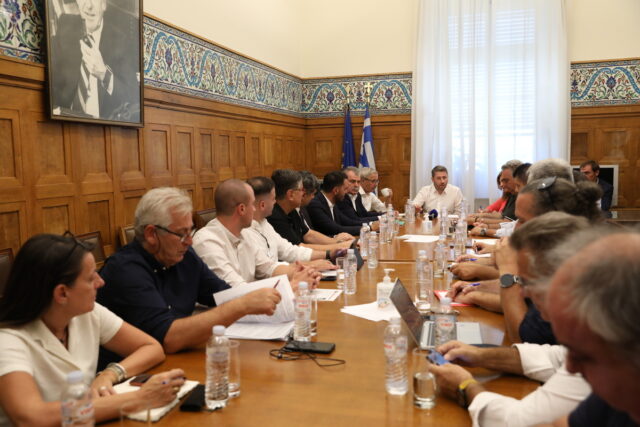 Νίκος Ανδρουλάκης: «Η κυβέρνηση απέτυχε παταγωδώς να προστατεύσει το κόσμημα της βιοποικιλότητας της χώρας, το δάσος της Δαδιάς»