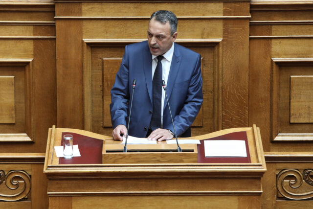 Στίγκας: Οι βουλευτές των «Σπαρτιατών» που απουσιάζουν σήμερα είναι καθοδηγούμενοι από ξένα κέντρα που παραπέμπουν σε Greek Mafia και Δον Κορλεόνε